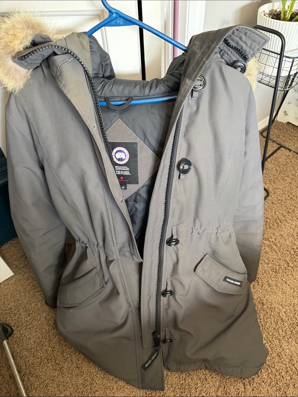 Canada Goose Rossclair - Graphite Grey Parka with Fur-Trim Hood - Picture 14 of 14